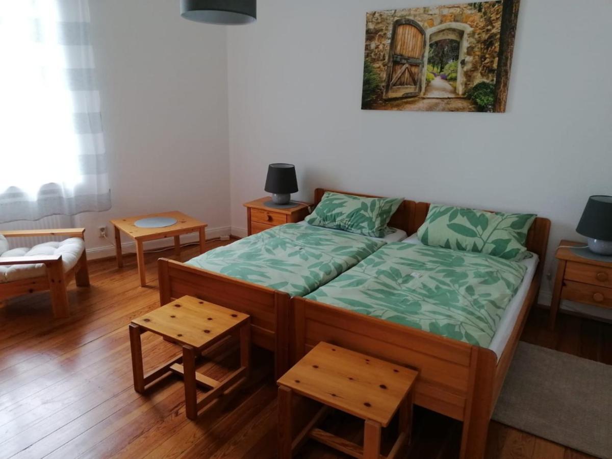 Mosel-Ferienwohnung Bewo แบร์นคาสเทล-คืสท์ ภายนอก รูปภาพ