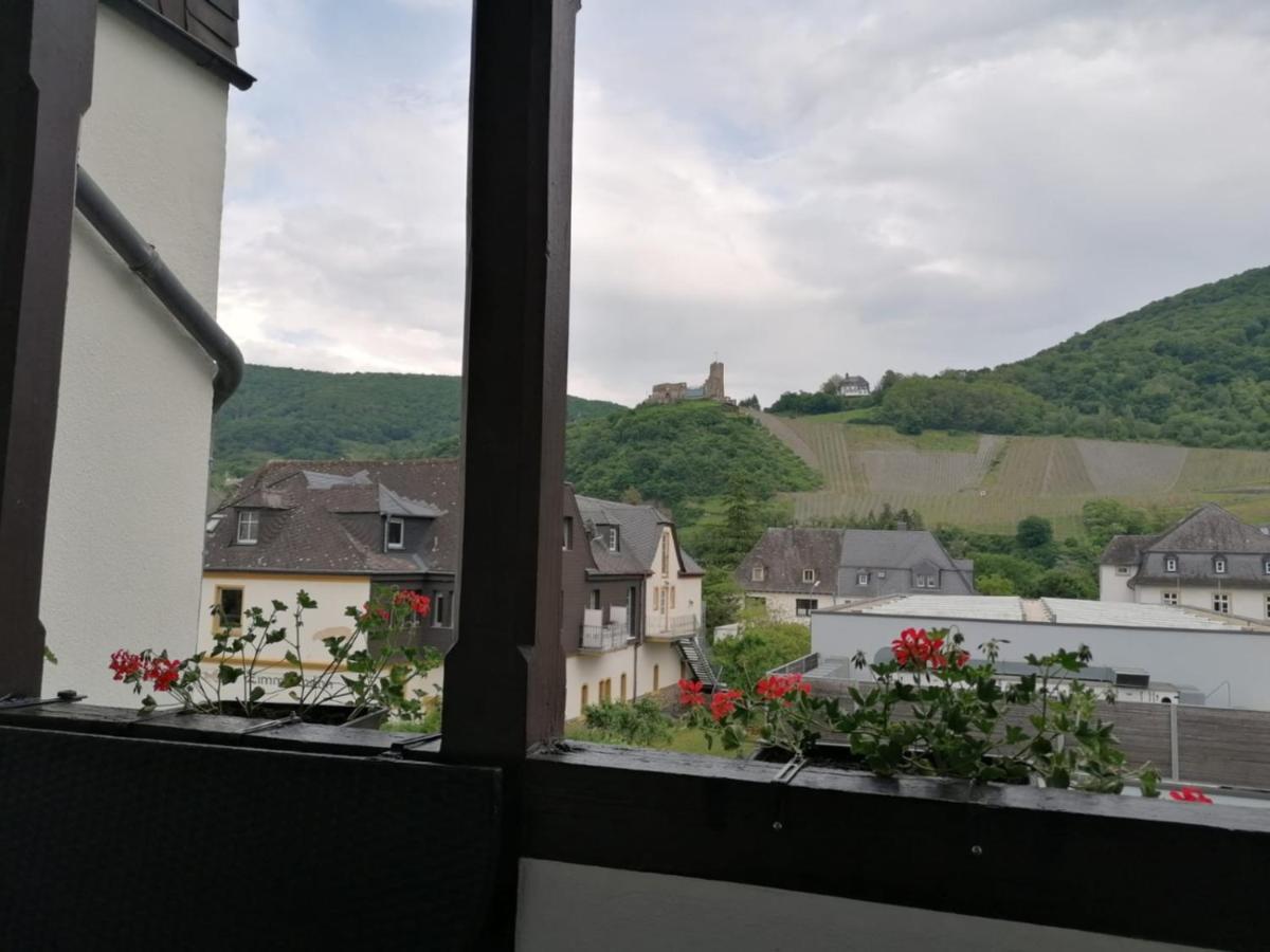 Mosel-Ferienwohnung Bewo แบร์นคาสเทล-คืสท์ ภายนอก รูปภาพ