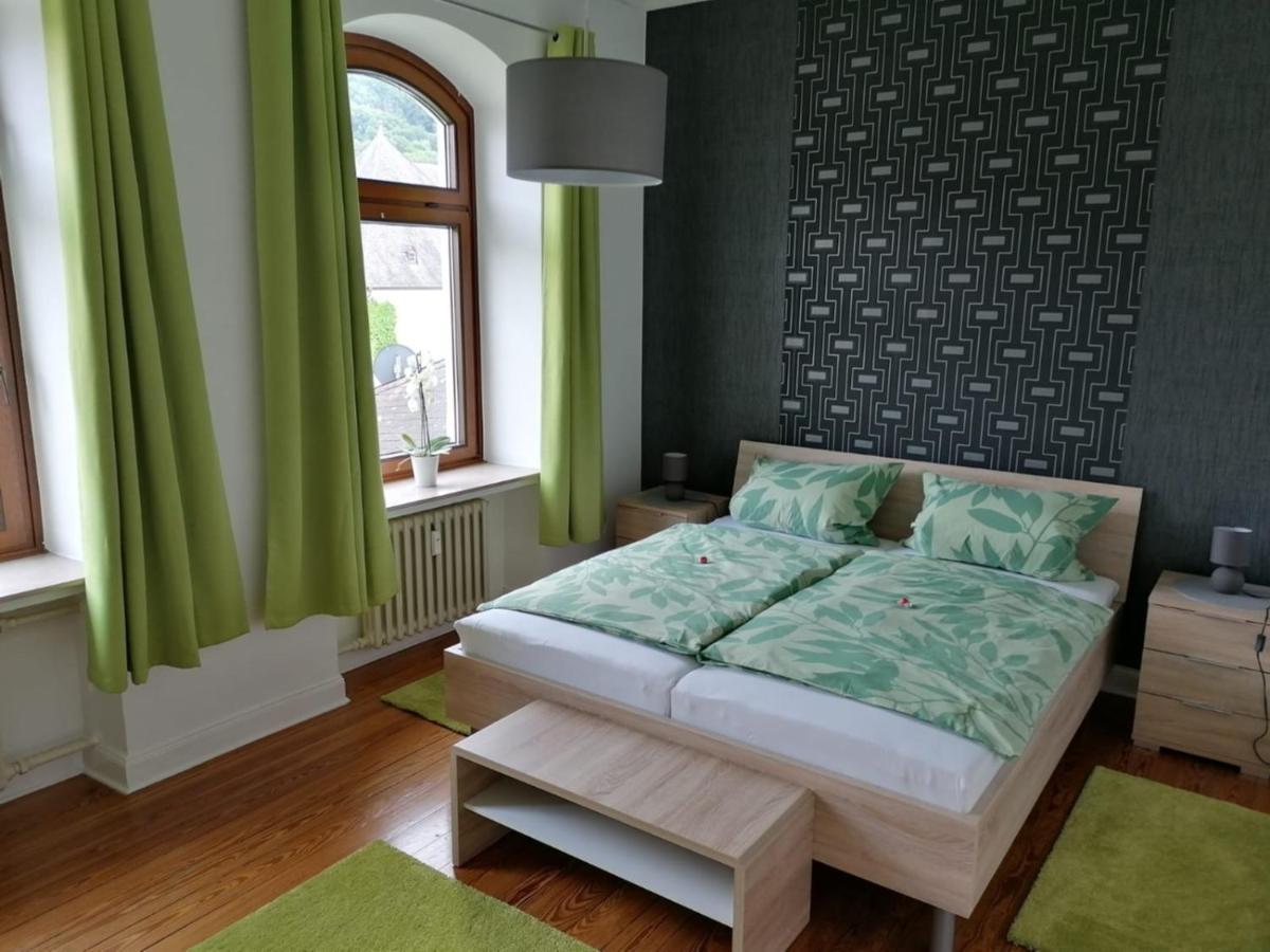 Mosel-Ferienwohnung Bewo แบร์นคาสเทล-คืสท์ ภายนอก รูปภาพ