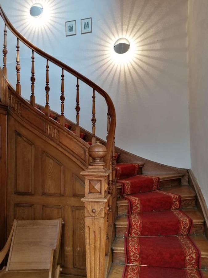 Mosel-Ferienwohnung Bewo แบร์นคาสเทล-คืสท์ ภายนอก รูปภาพ