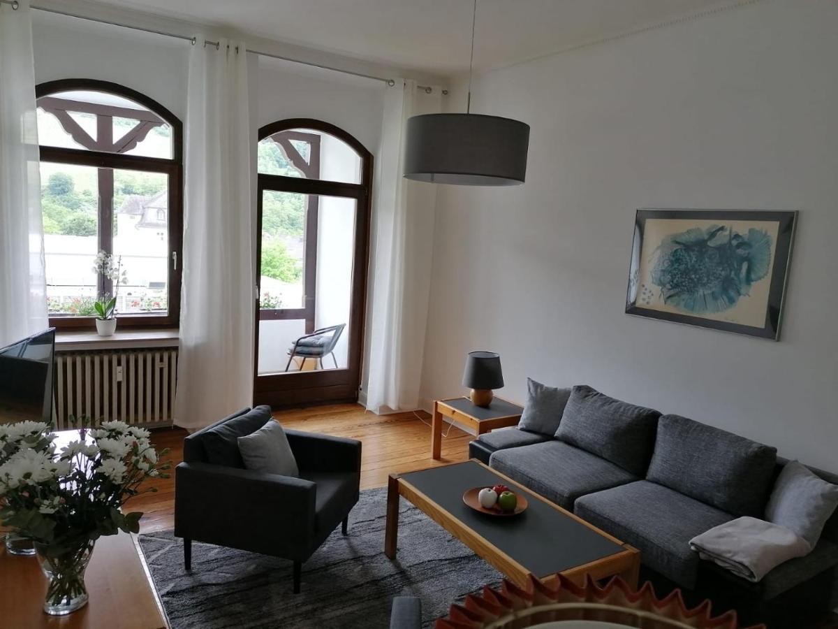 Mosel-Ferienwohnung Bewo แบร์นคาสเทล-คืสท์ ภายนอก รูปภาพ